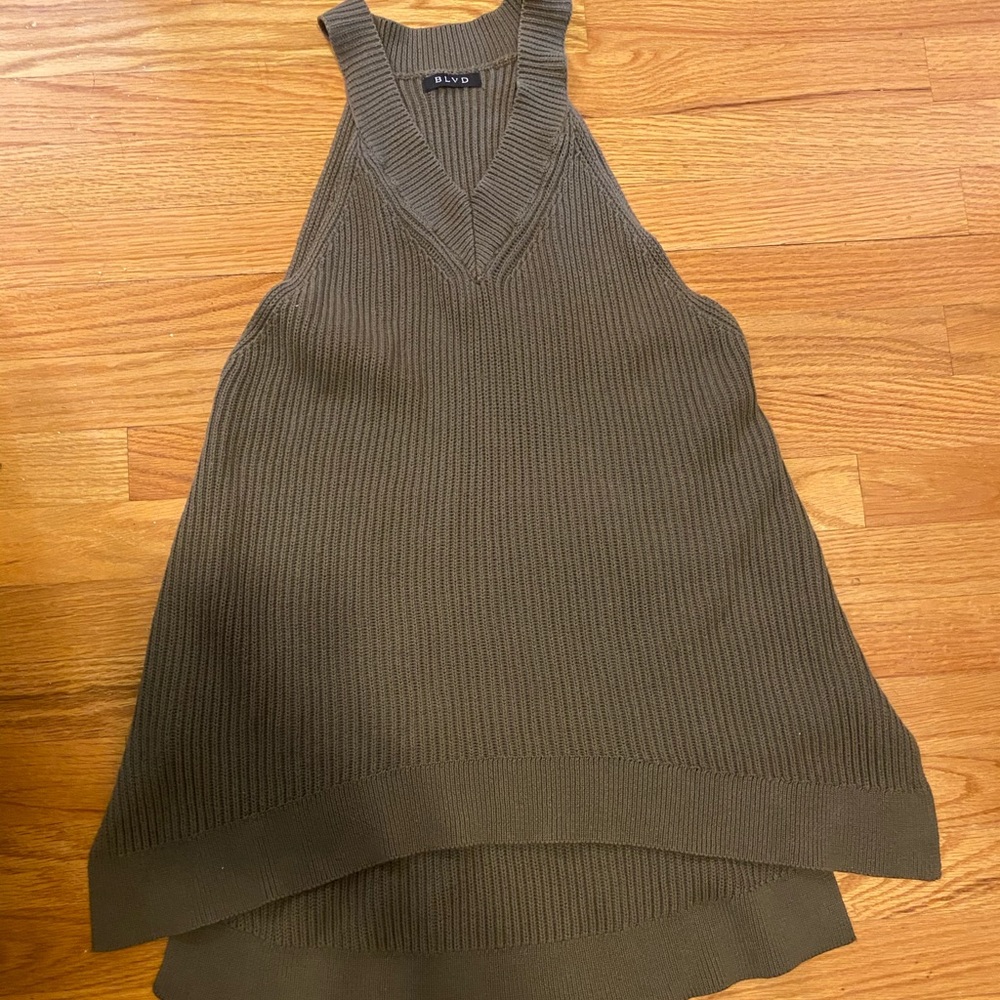 BLVD Tank. Forrest green